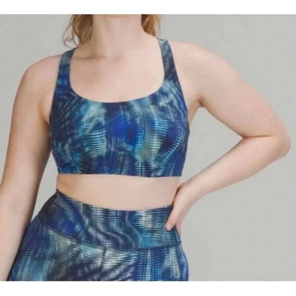 Lululemon Wunder Train Bra‎ Medium Support Shapeshifter Flux Blue Multi size 2